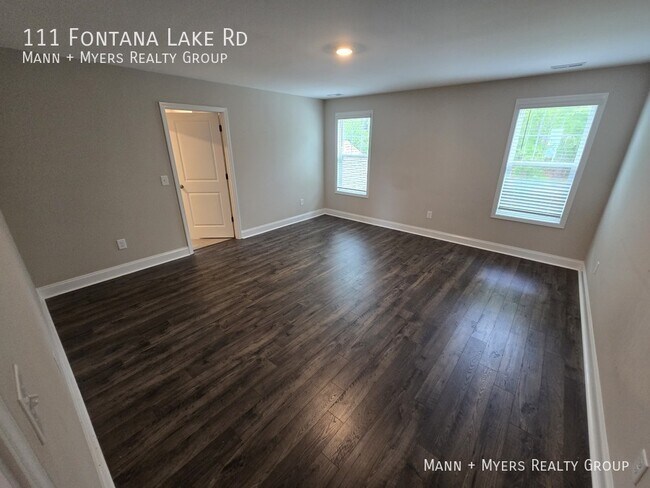 Building Photo - 111 Fontana Lake Rd