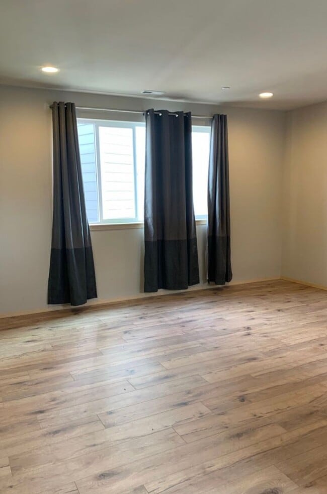 Building Photo - 4  bedroom Pinnacle Peak Home!