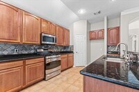 Building Photo - 14610 Southern Magnolia Cir