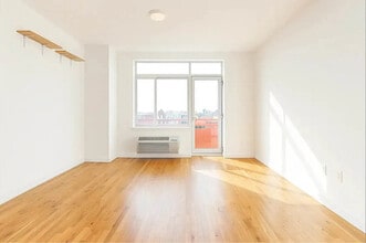 Building Photo - 184 Noll St