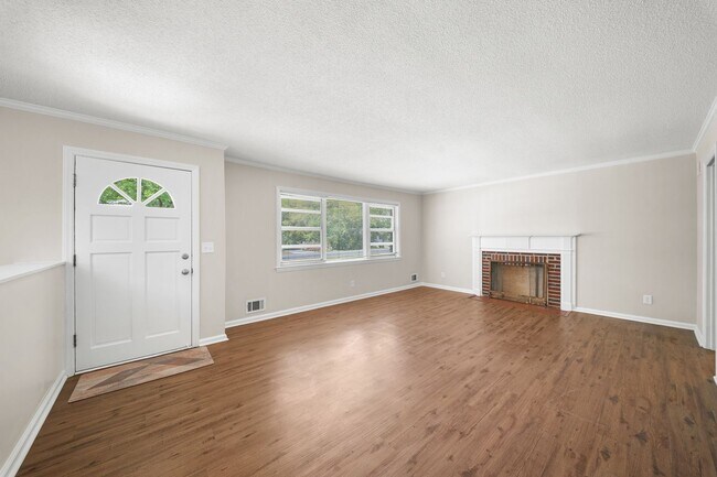 Building Photo - 409 Granade St