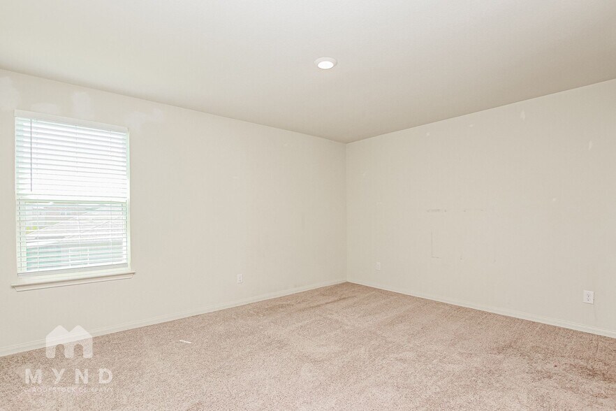 Building Photo - 105 Pettigrew Ct