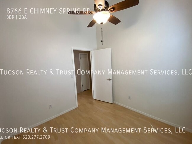 Building Photo - 8766 E Chimney Spring Dr