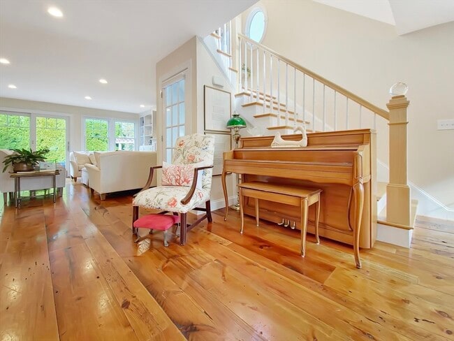 Building Photo - 111 Shore Dr