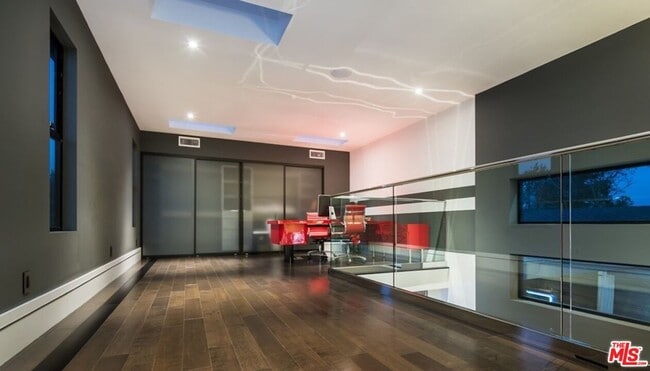 Building Photo - 12318 Sunset Blvd