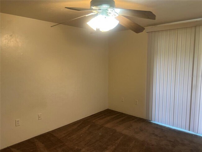 Building Photo - 421 SW 67th Terrace