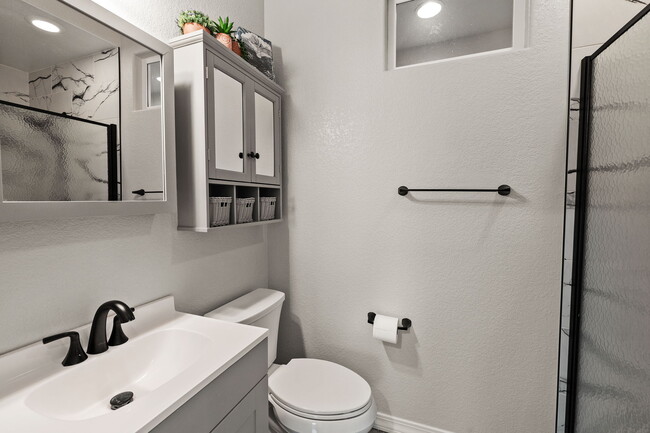 Building Photo - 6679 Bethesda Point