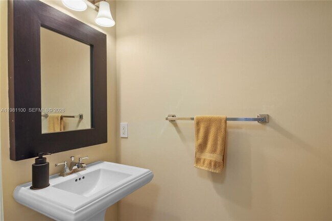 Building Photo - 100 Andalusia Ave