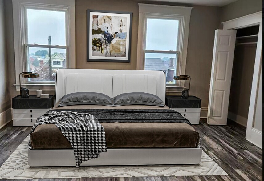 Primary Photo - 808 Bayridge Ave