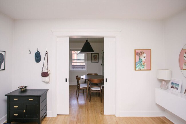 Building Photo - One of a kind house with on-site laundry, ...