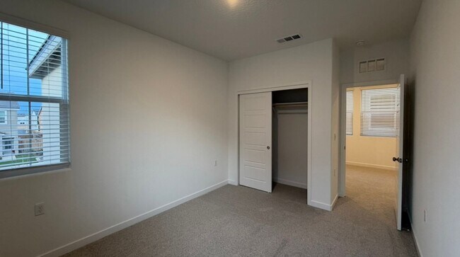 Building Photo - $2,550 Plum Tree, Move in Bonus $500 / Clovis Ave. & Shepherd, New 3 Bd House, Clovis, Heritage G...