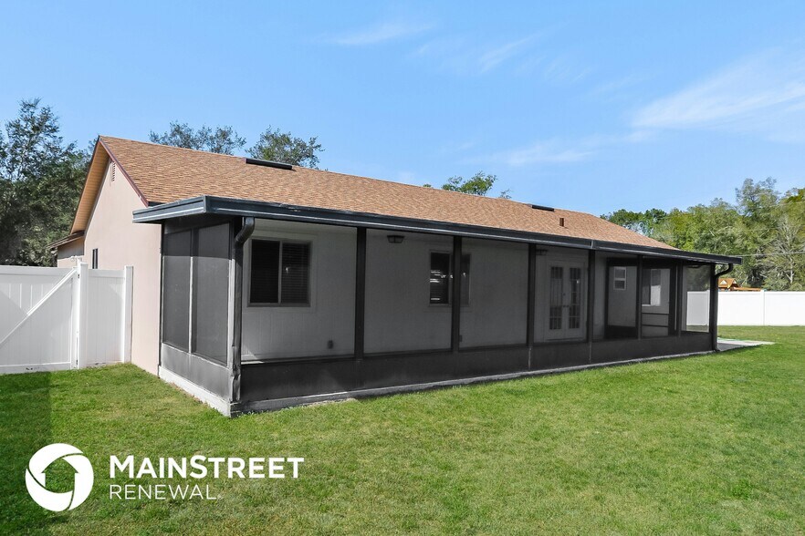 Building Photo - 1815 Prairie Lake Blvd