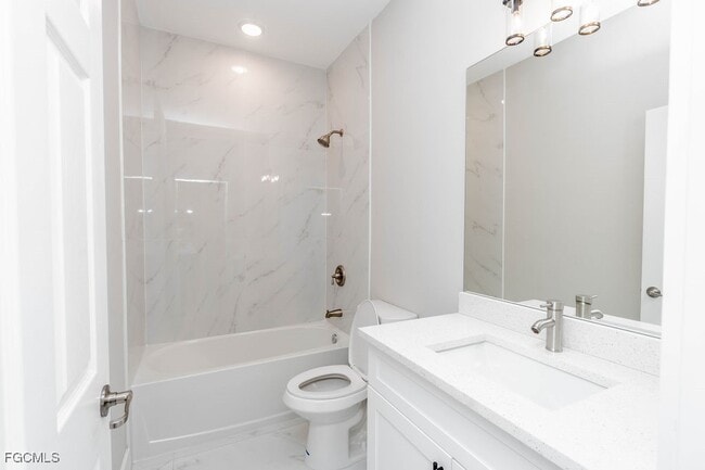 Building Photo - 4417 22nd St SW