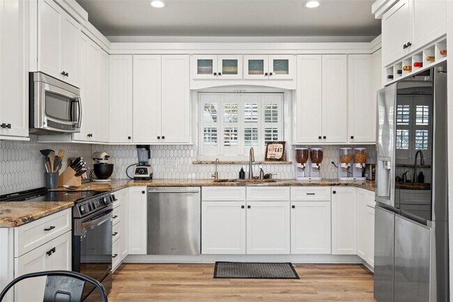 Building Photo - 310 Saddle Blanket Dr