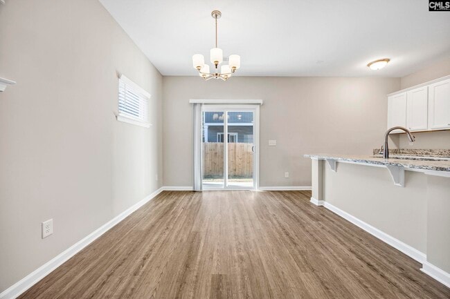 Building Photo - 135 Hunters Grove Dr