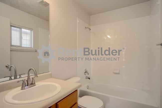 Building Photo - CALL US TODAY AT (505) 808-6467 TO SCHEDUL...