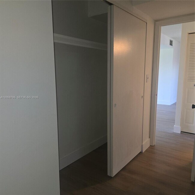 Building Photo - 8401 SW 107th Ave