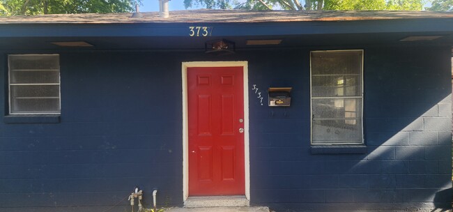 Building Photo - 3737 Maywood Ave