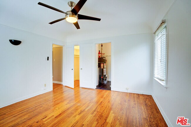 Building Photo - 10372 Tennessee Ave