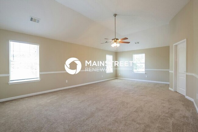 Building Photo - 4 Bedroom Pet-Friendly Home in Hampton, GA...