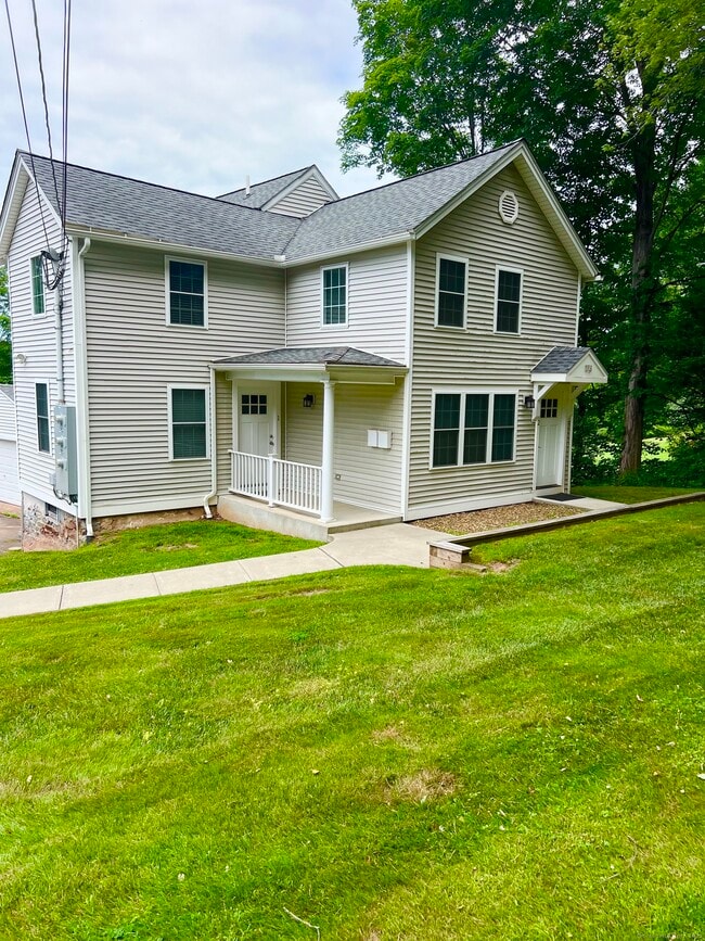Building Photo - 173 Butternut St