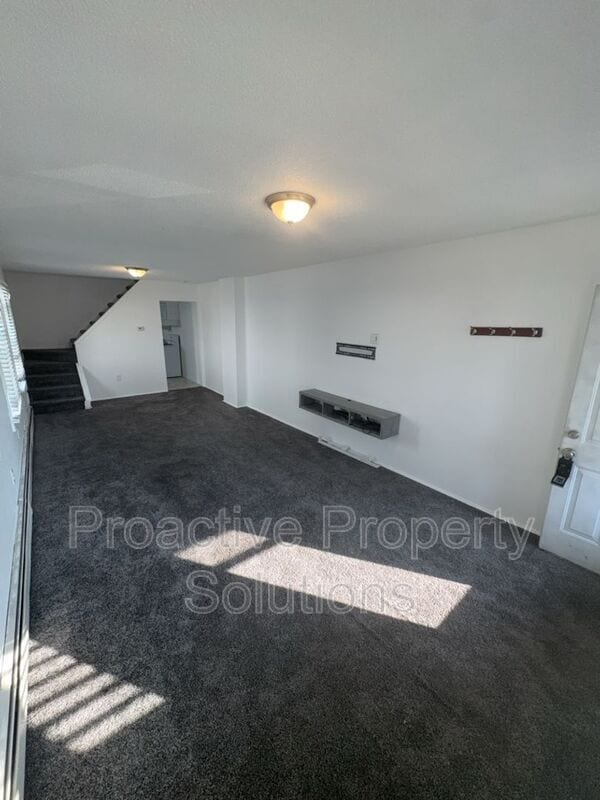 Building Photo - 415-417 17th Ave
