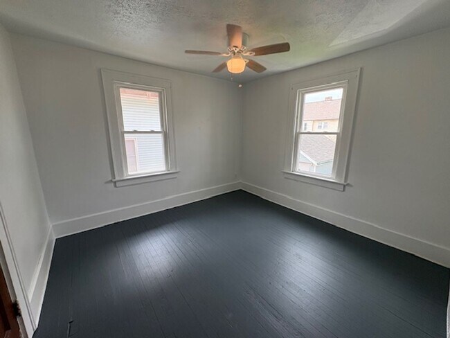 Building Photo - Spacious 4-Bedroom Akron Home with Charming Kitchen Nook & Backyard & Pet Friendly