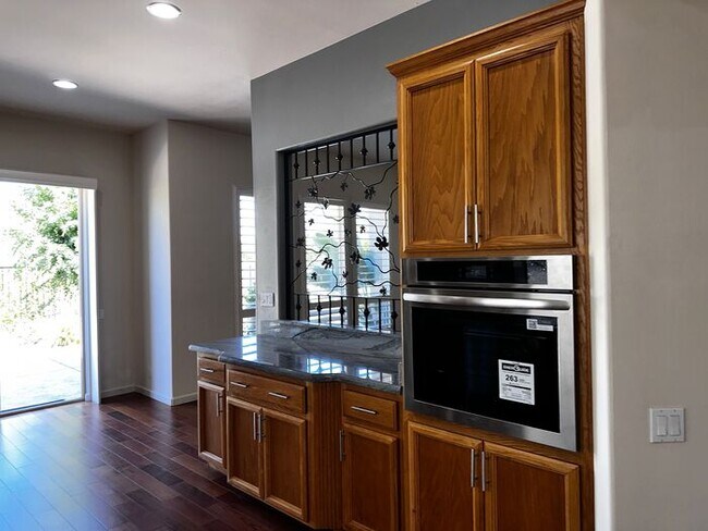 Building Photo - Spacious 3BR, 2BA with Solar and Modern Up...