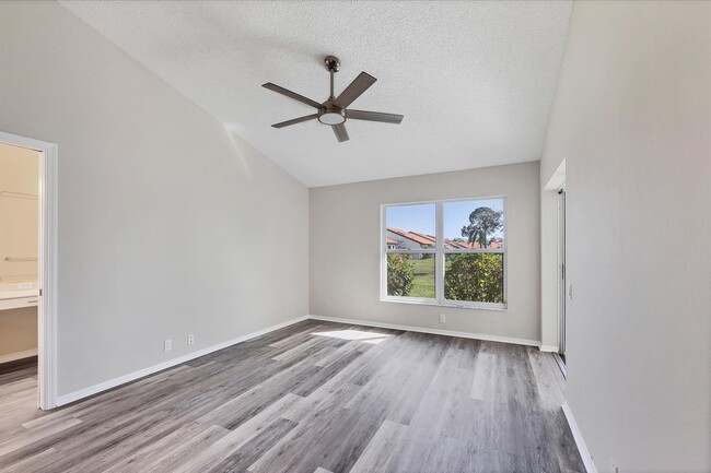 Building Photo - 4998 Tamarack Trail