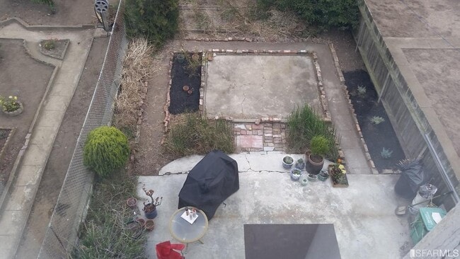 Building Photo - 272 25th Ave