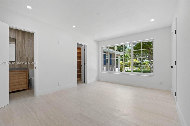 Building Photo - 11770 Griffing Blvd