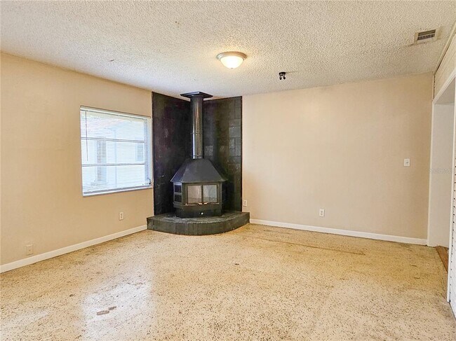 Building Photo - 1917 Casco St