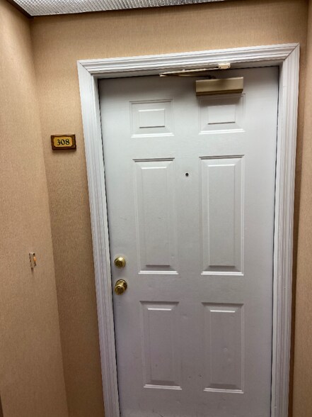 Building Photo - 900 Taylor St