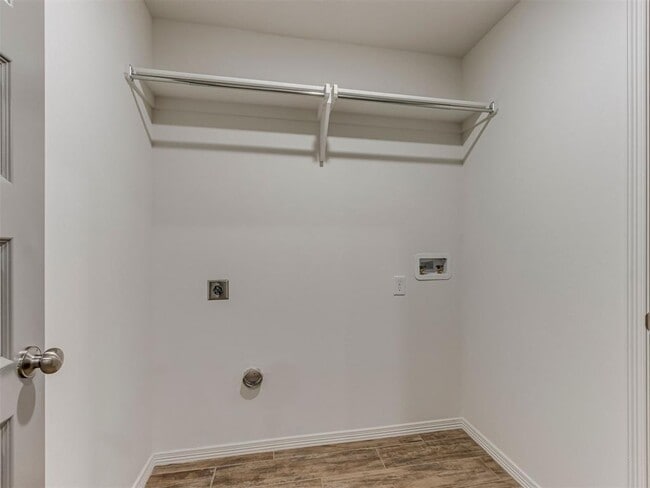 Building Photo - 10653 SW 18th St