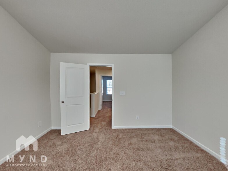 Building Photo - 385 Ivy Bank Dr