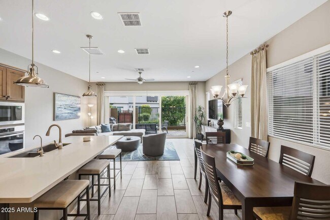 Building Photo - 7338 E Casitas Del Rio Dr