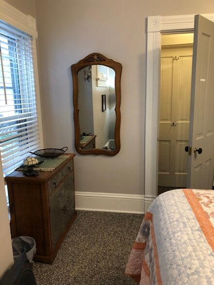 Walk in closet - 1216 Central Ave
