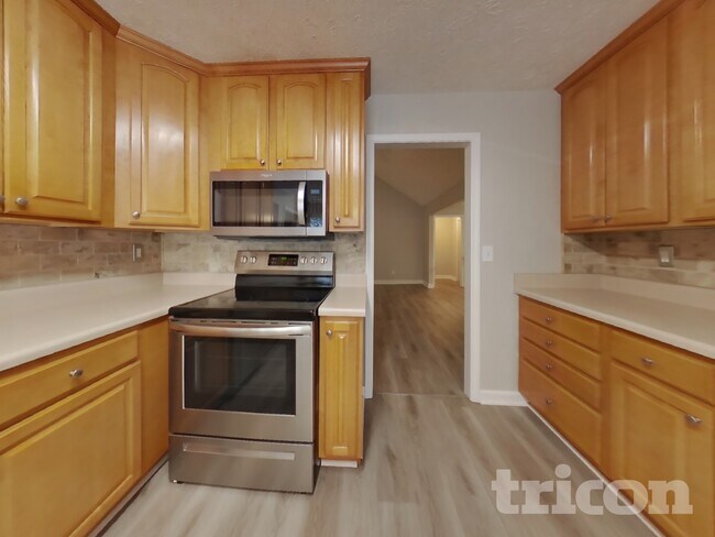 Building Photo - 8870 Mae Ct
