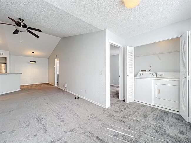 Building Photo - 4540 Commander Dr