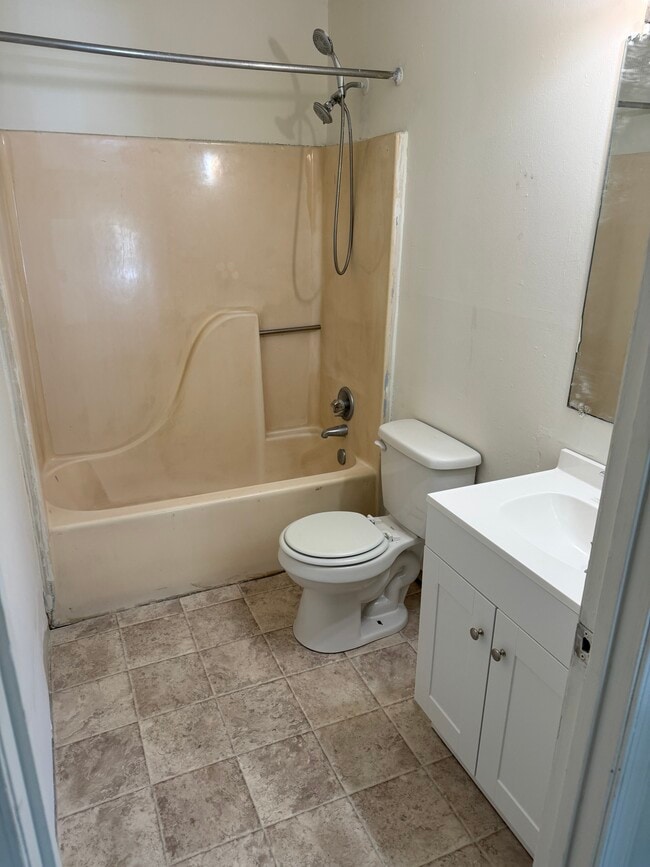 Building Photo - 6231 Manuel Ct