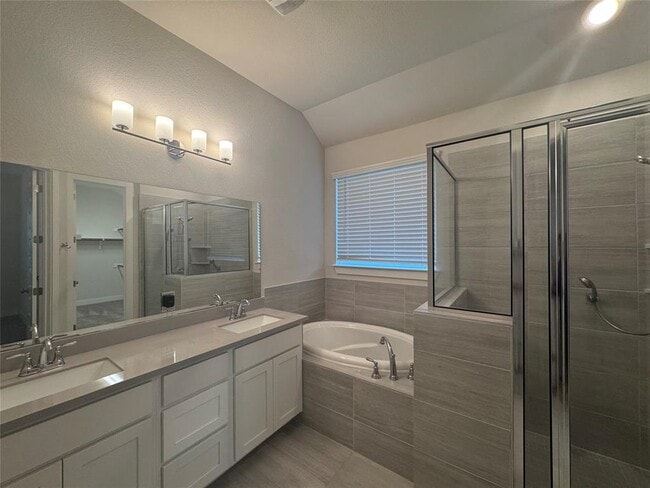 Building Photo - 3804 Sandhill Crane Dr