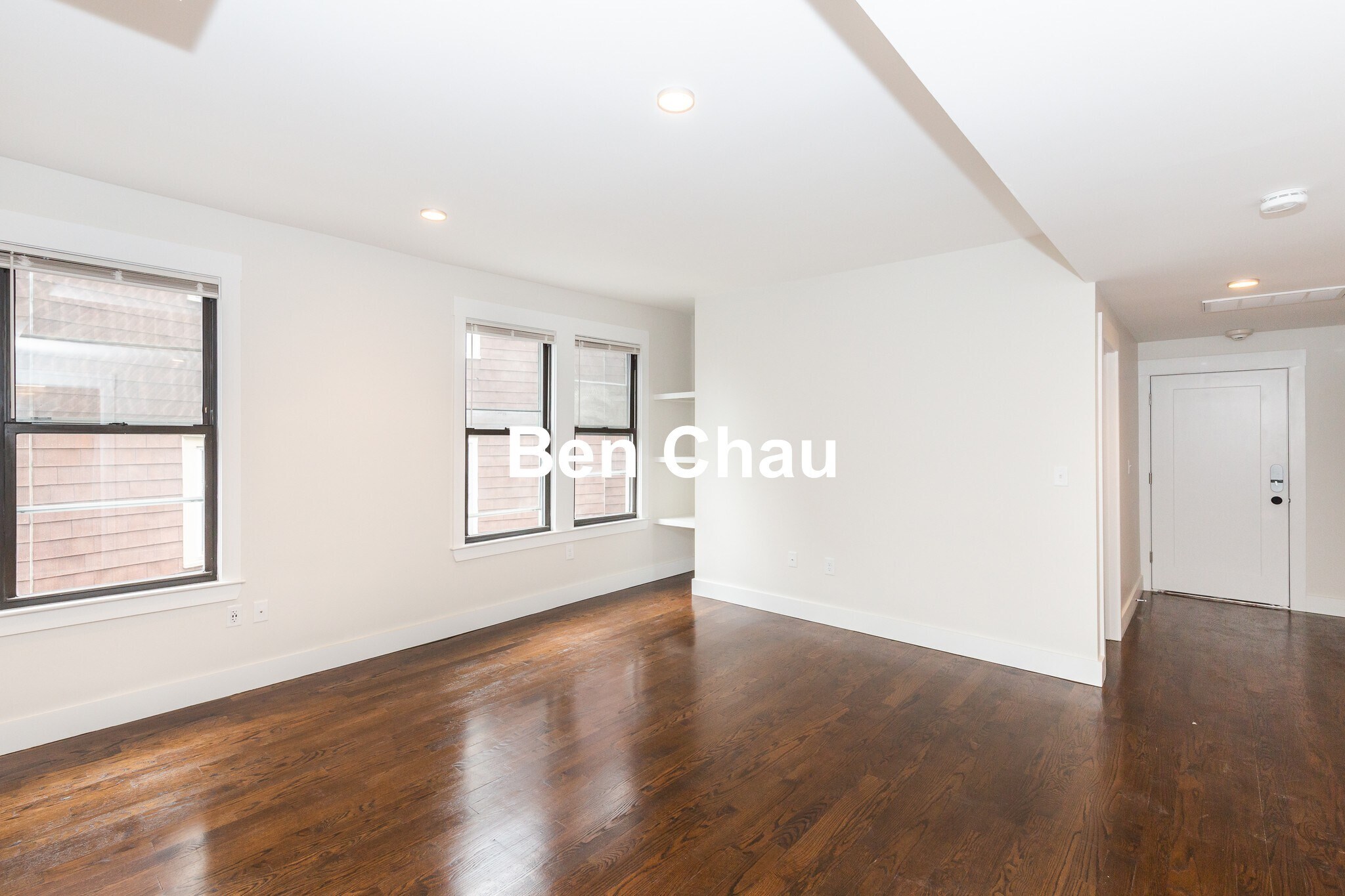 Building Photo - 24 Clary St