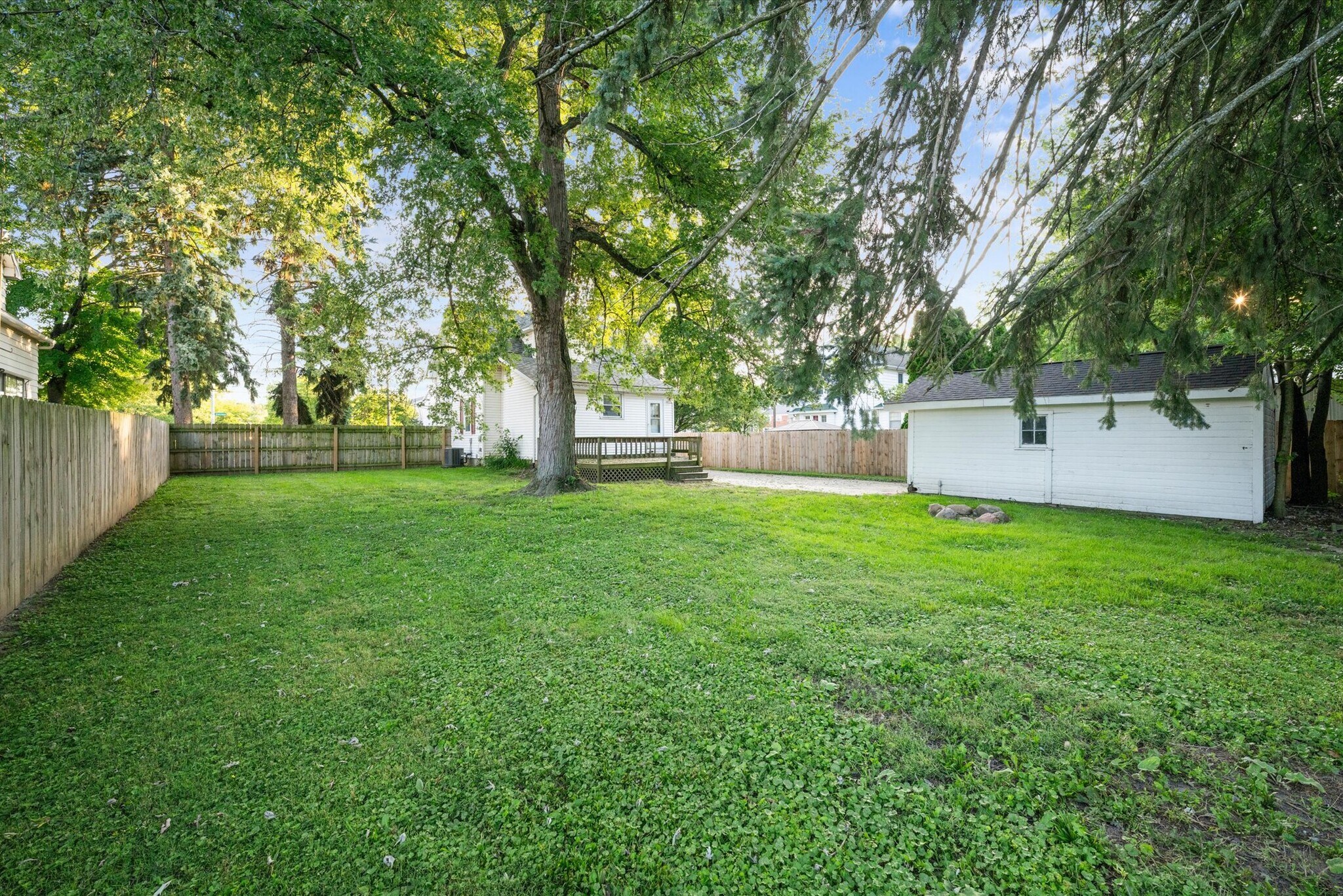Building Photo - 3148 Glanzman Rd