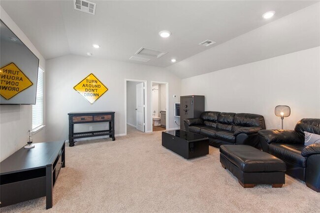 Building Photo - 633 Golden Grove Pkwy