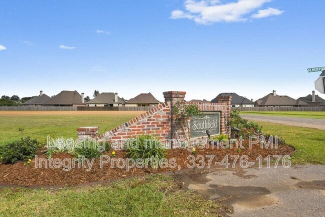 Building Photo - 308 Overbrook Dr