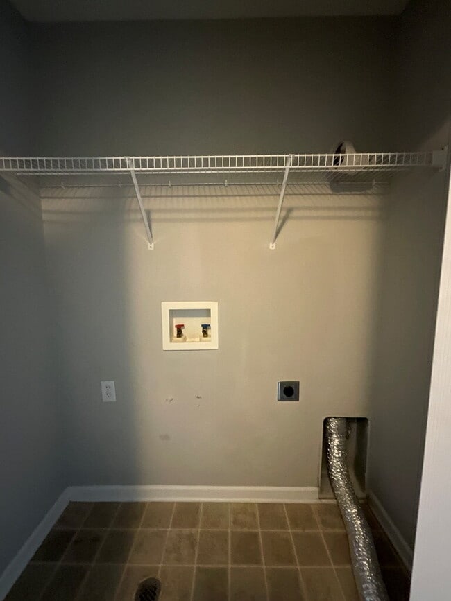Building Photo - Spacious Townhome in Pooler
