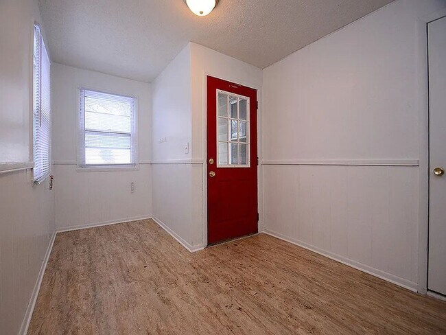 Building Photo - 1309 Franklin St