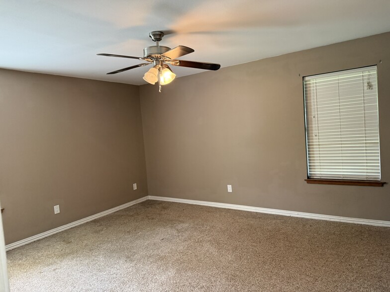 Master - 10677 Hancock Dr