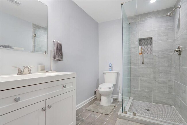 Building Photo - 745 Winterwind Way