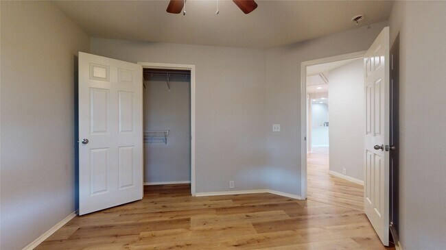 Building Photo - 1103 Sun Prairie Dr